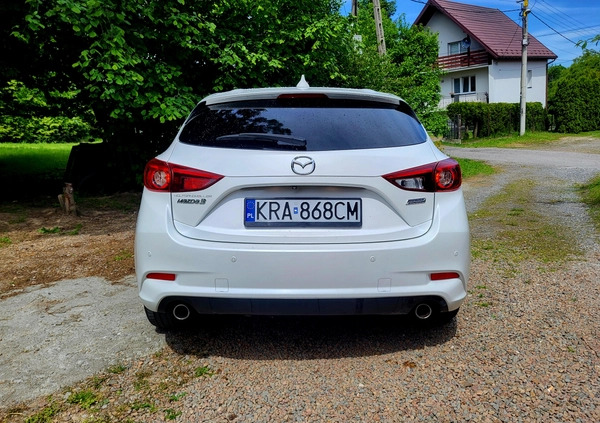 Mazda 3 cena 62900 przebieg: 102000, rok produkcji 2017 z Węgrów małe 232